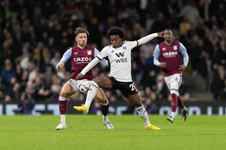 阿斯顿维拉主场战平,球队表现稳健 阿斯顿维拉主场战平,球队表现稳健