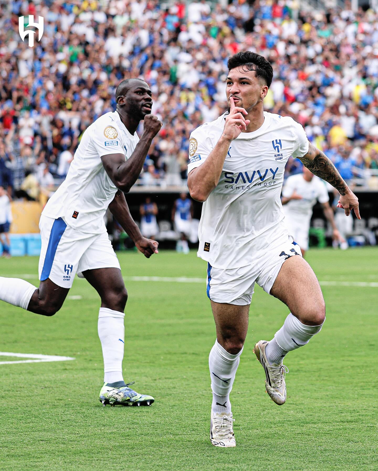 著名球员在比赛中展现出了惊人实力！