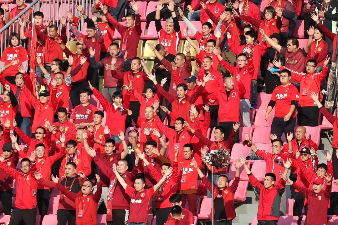 广州富力出征河北华夏，全队备战艰巨的简单介绍