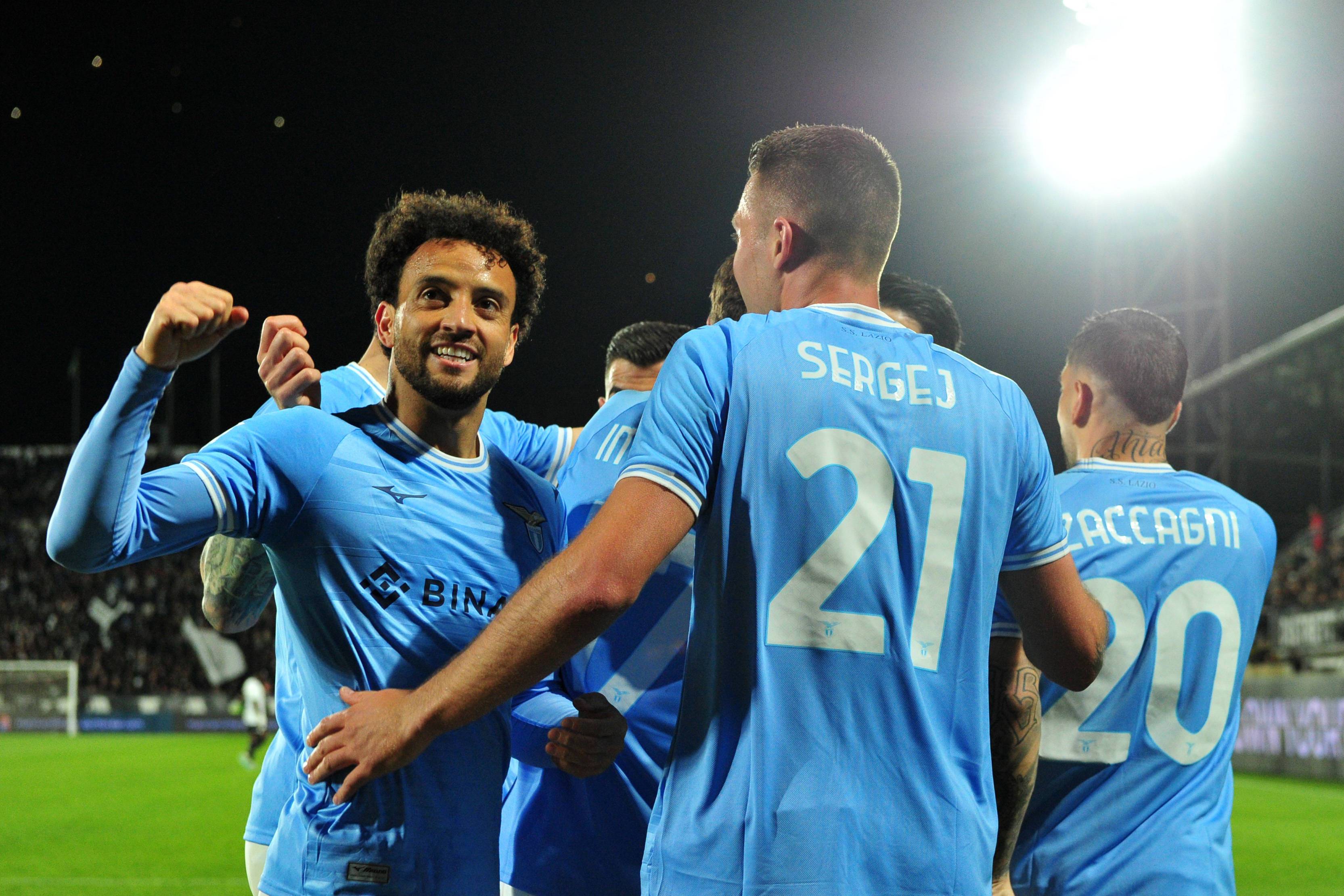 尤文图斯新援表现亮眼，助球队稳居榜首的简单介绍